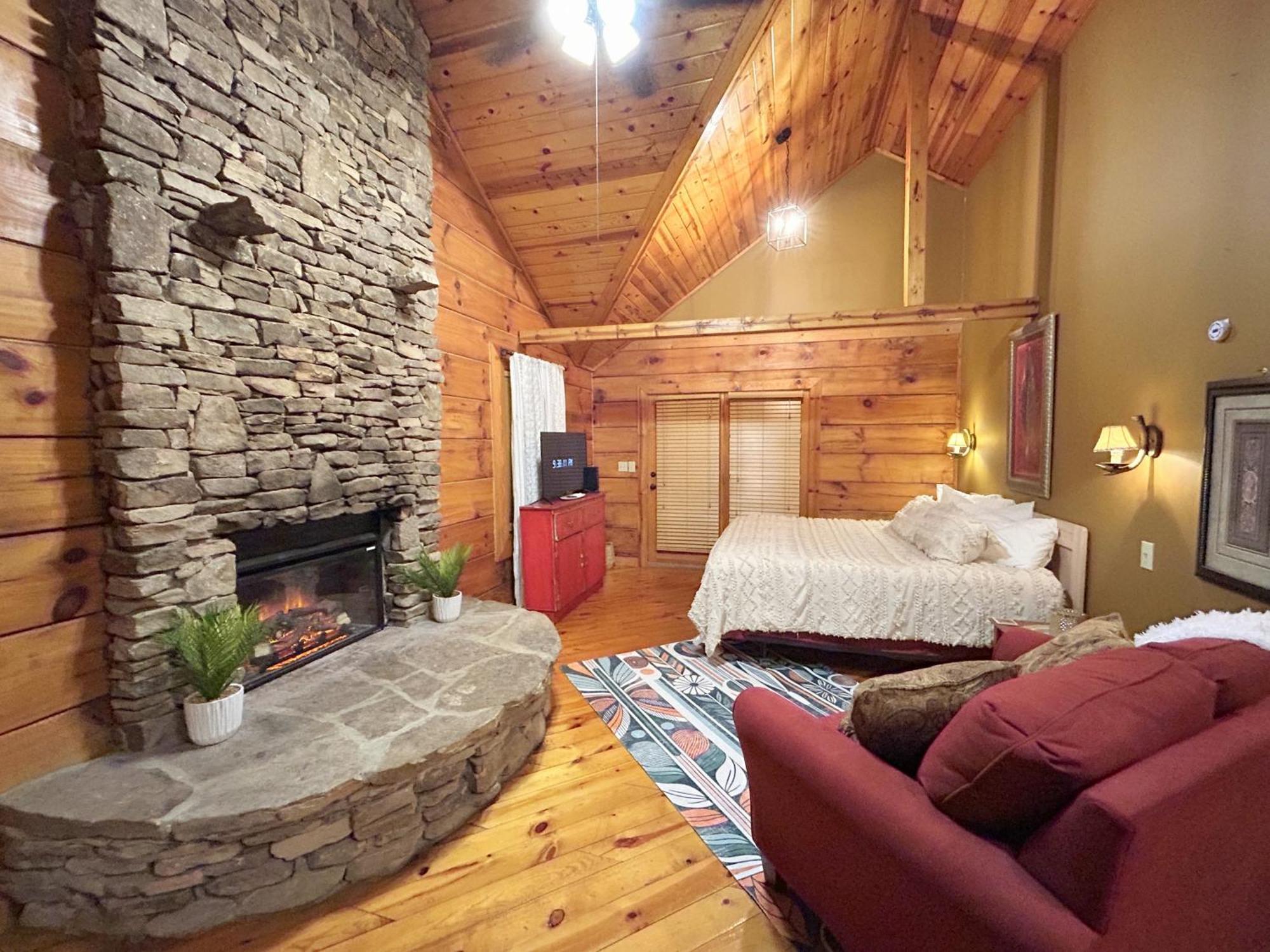 Honeymoon Hideaway Villa Gatlinburg Eksteriør bilde