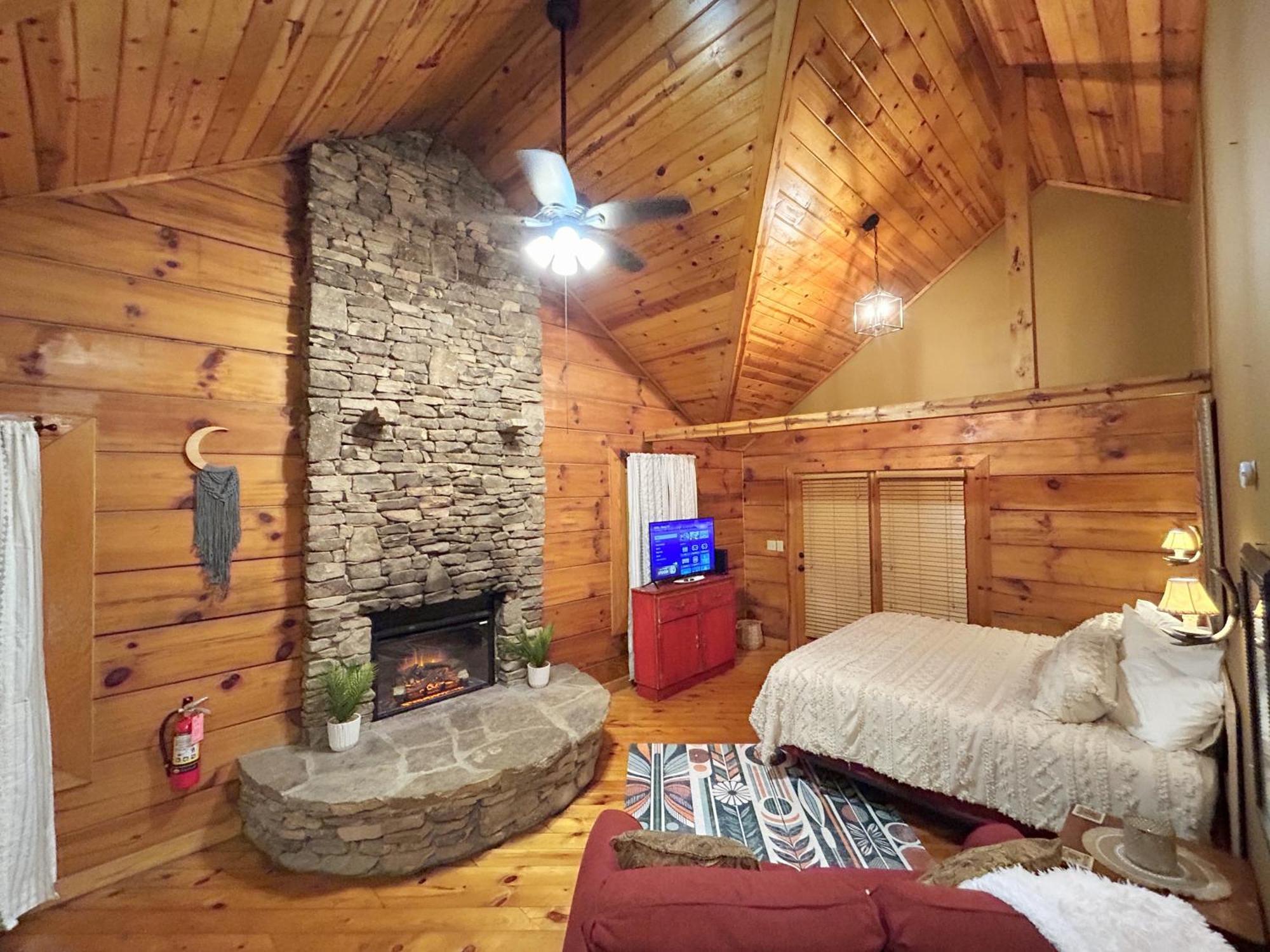 Honeymoon Hideaway Villa Gatlinburg Eksteriør bilde