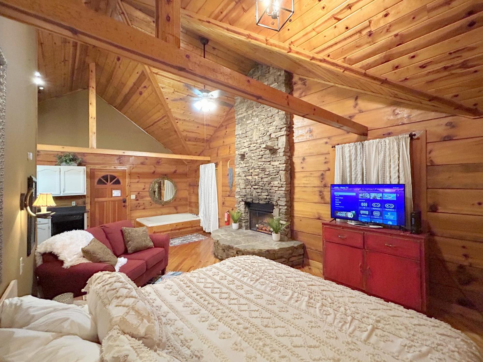 Honeymoon Hideaway Villa Gatlinburg Eksteriør bilde