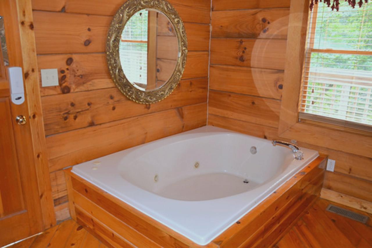 Honeymoon Hideaway Villa Gatlinburg Eksteriør bilde